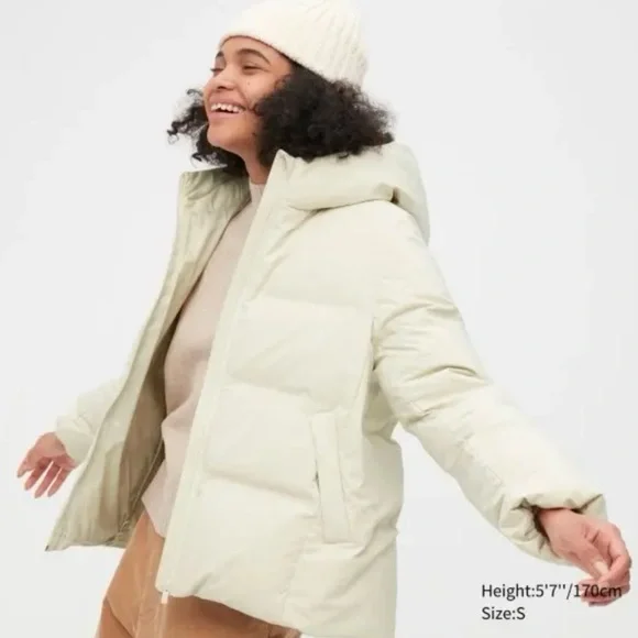 UNIQLO • Cream Seamless Hooded Down Puffer Jacket, XS - Picture 14 of 16